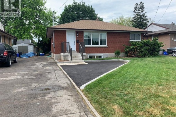 58 Sandalwood Avenue, Hamilton, ON L8T2E3 Photo 2