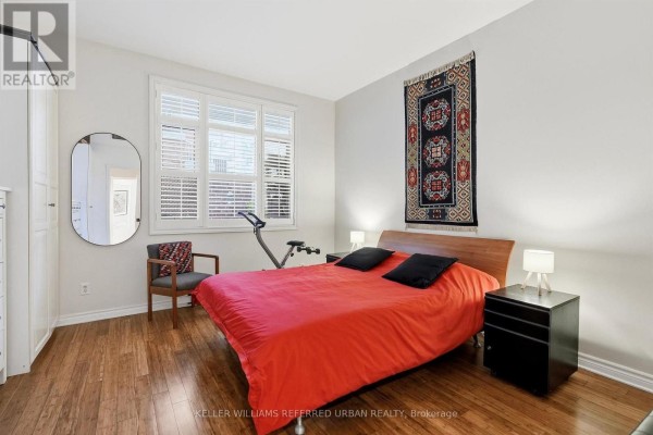 Primary Bedroom - 58 St Nicholas Street, Toronto, ON M4Y1W7 Photo 5