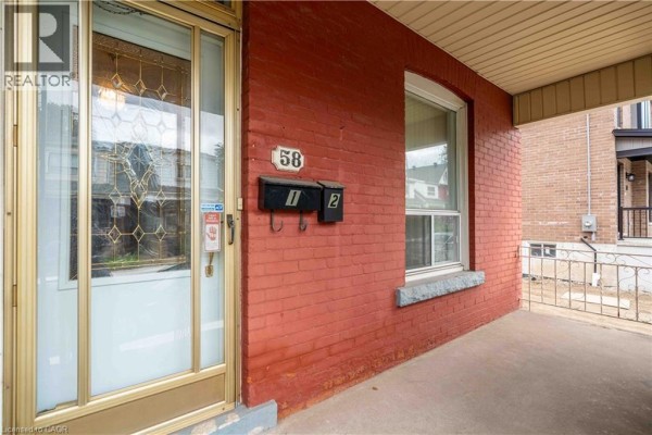 Loft - 58 St. Matthews Avenue, Hamilton, ON L8L5P3 Photo 3