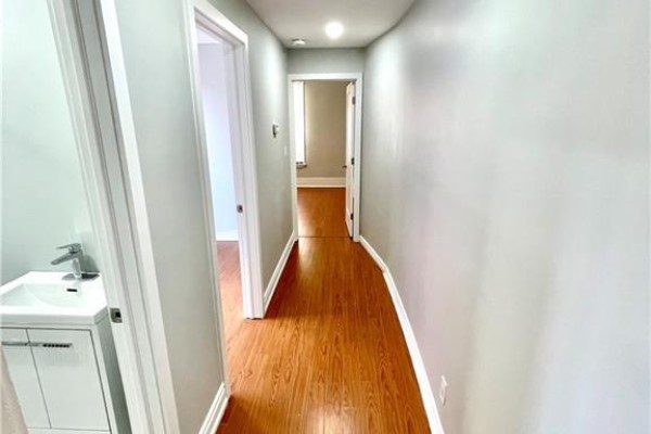 58 St. Matthews Avenue Unit# 2, Hamilton, ON, photo 2