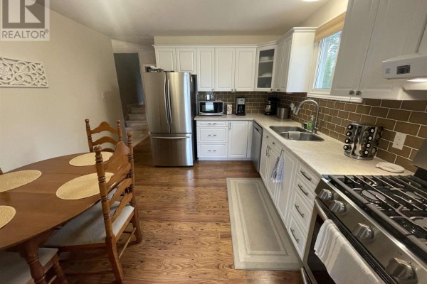 Living room - 58 Stewart Cres, Elliot Lake, ON P5A3C4 Photo 3