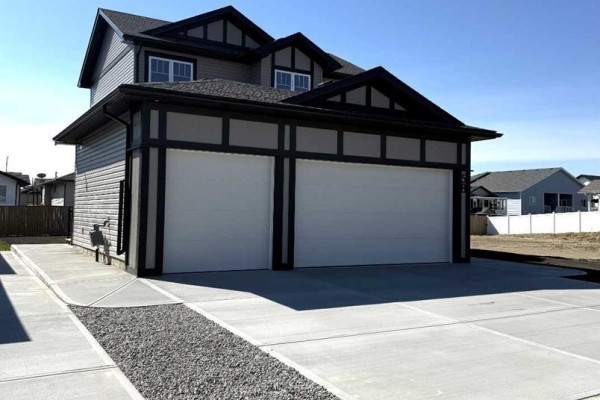 Foyer - 58 Vincent Crescent, Olds, AB T4H0G7 Photo 3
