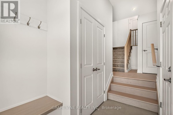 580 Arbia Ridge, Ottawa, ON K2S2S4 Photo 5