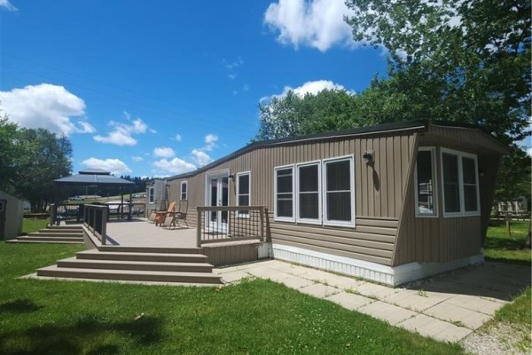 580 Beaver Creek Road Unit# Lot 158, Waterloo, ON, photo 2