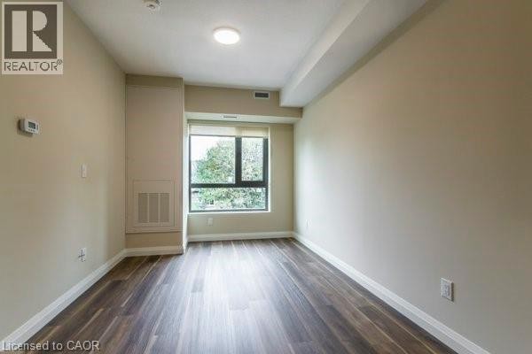 Bedroom - 580 Coldstream Drive Unit# 214, Waterloo, ON N2V2H3 Photo 5