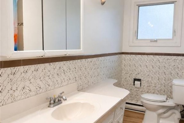 2pc Bathroom - 580 Forest Hill Drive Unit# Upper, Kitchener, ON N2M4H7 Photo 5