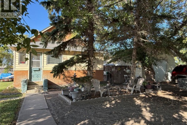 Bedroom - 580 Maple Street W, Moose Jaw, SK S6H4X1 Photo 5