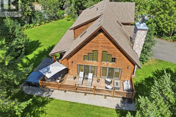 580 Park Drive, Clearwater, BC, photo 2