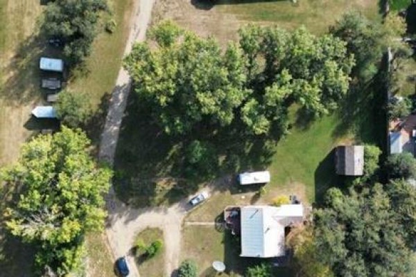 5801 Lakeshore Drive, Sylvan Lake, AB, photo 3