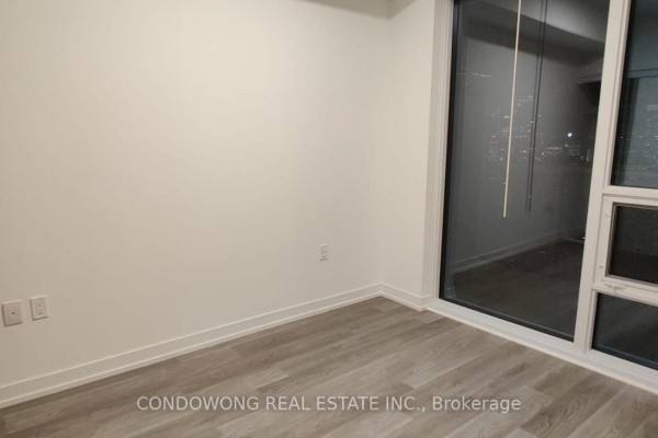 Den - 5803 - 55 Cooper Street, Toronto, ON M5E0G1 Photo 4