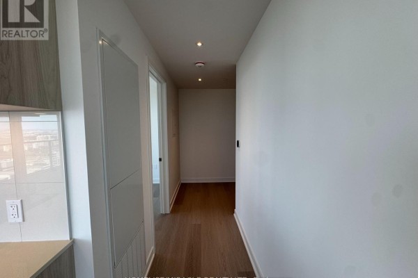 5805 - 448 Burnhamthorpe Road, Mississauga, ON L5B0R4 Photo 5
