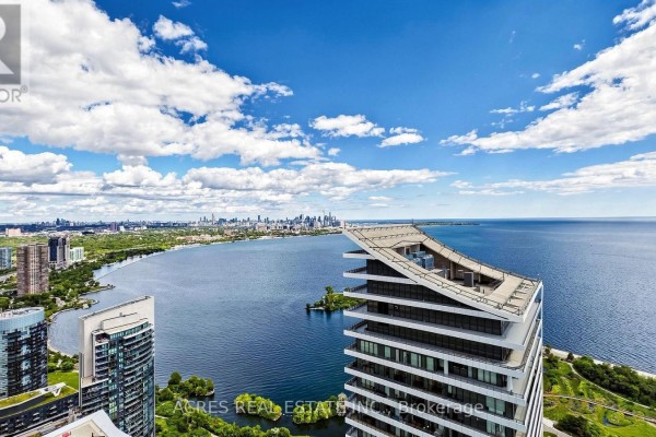 5806 - 30 Shore Breeze Drive, Toronto, ON, photo 3