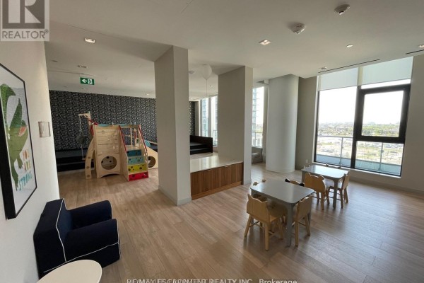 Primary Bedroom - 5807 - 950 Portage Parkway, Vaughan, ON L4K0J7 Photo 4
