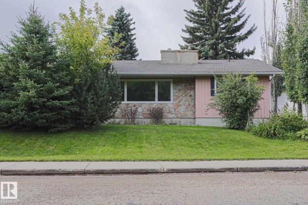 Dining room - 5807 48b Av, Camrose, AB T4V0L9 Photo 2