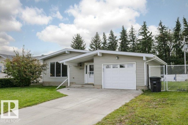 Dining room - 5807 52 Av, Redwater, AB T0A2W0 Photo 2