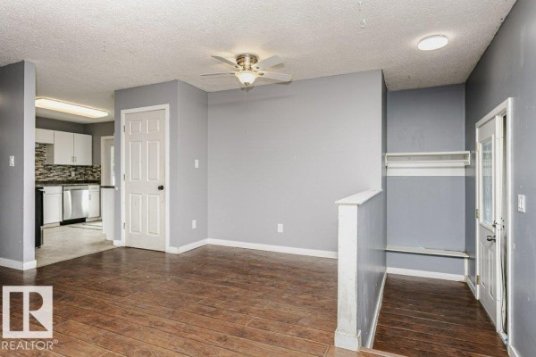Family room - 5807 52 Av, Redwater, AB T0A2W0 Photo 4