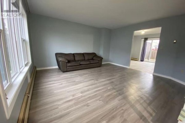 581-583 Queen Street, Charlottetown, PE, photo 3