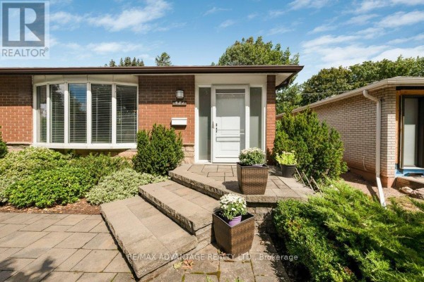 Kitchen - 581 Galway Drive, Burlington, ON L7L2S6 Photo 5