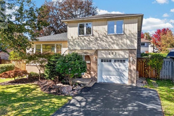 581 Lord Simcoe Court, Milton
