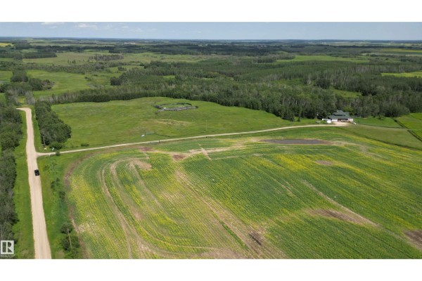 58113 Rge Rd 65, Rural Lac Ste  Anne County, AB, photo 3