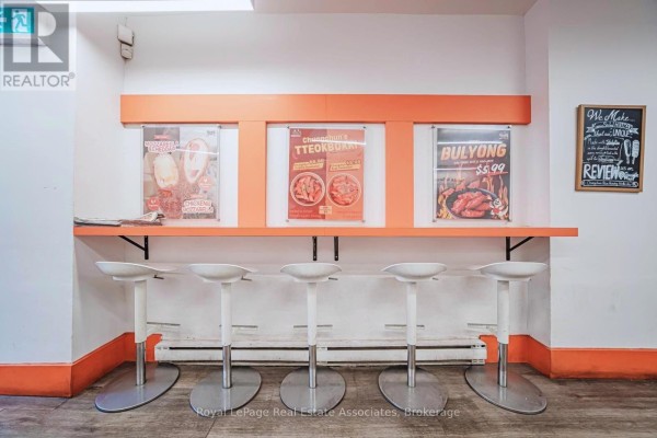 582 Yonge Street, Toronto, ON M4Y1Z3 Photo 5