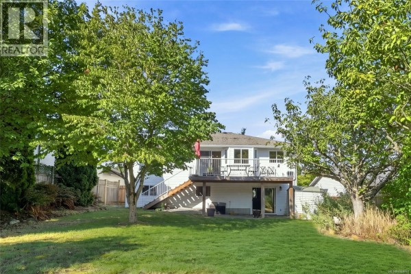 5822 Shadow Mountain Rd, Nanaimo, BC, photo 2