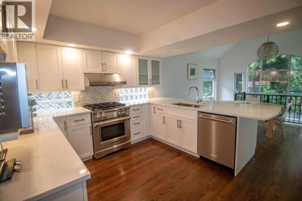 5829 Dunbar Street, Vancouver, BC V6N1W8 Photo 5