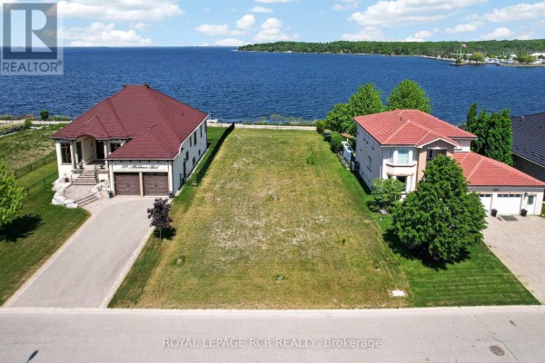 583 Aberdeen Boulevard, Midland, ON L4R5N9 Photo 4