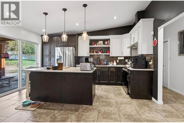 4pc Bathroom - 583 Lister Road, Kamloops, BC V2H0B7 Photo 2