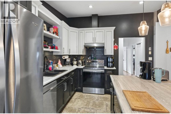 Kitchen - 583 Lister Road, Kamloops, BC V2H0B7 Photo 5