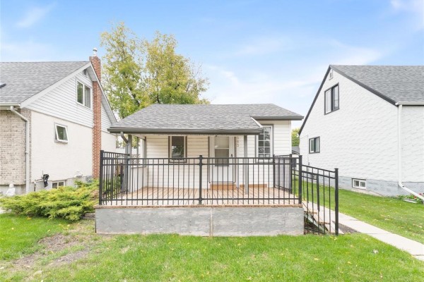 583 Mcadam Avenue, Winnipeg