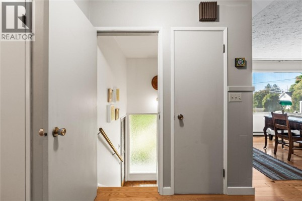 Mud room - 583 Mcleish Road, Vernon, BC V1B3H5 Photo 4