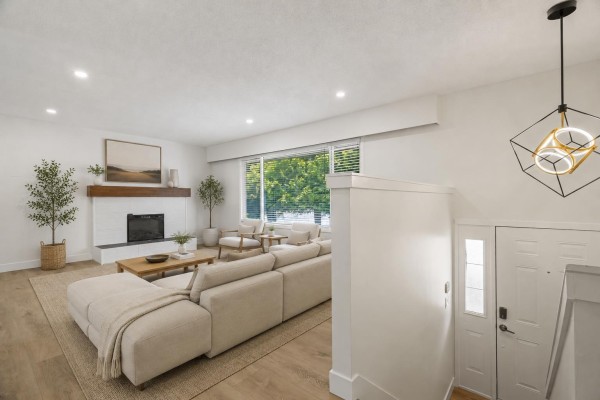 583 Park Street, Hope, Hope, BC, photo 2