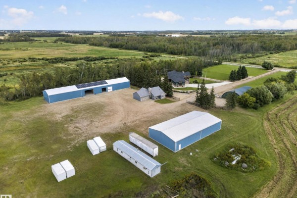 Kitchen - 58316 Rr 221, Rural Thorhild County, AB T0A3J0 Photo 3