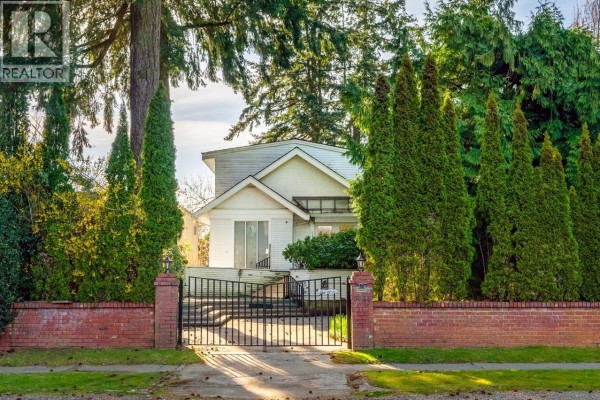 5833 Macdonald Street, Vancouver, BC, photo 2
