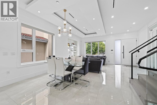 5835 Clarendon Street, Vancouver, BC V5R3K4 Photo 4