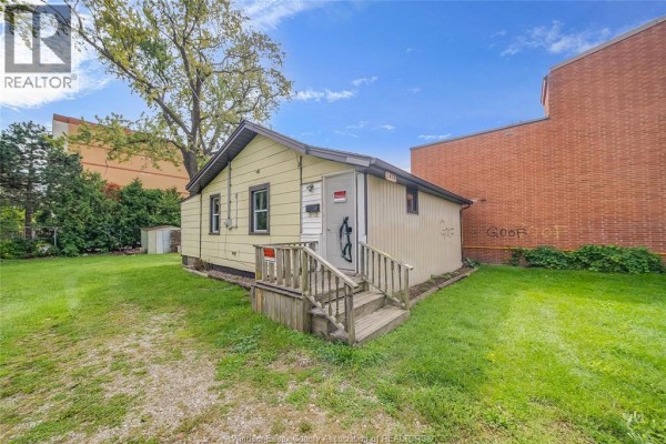 5837 Tecumseh Road East, Windsor