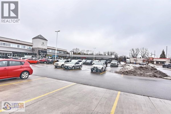 5841 Malden - Malden Centre Plaza, Lasalle, ON N9H1S3 Photo 5