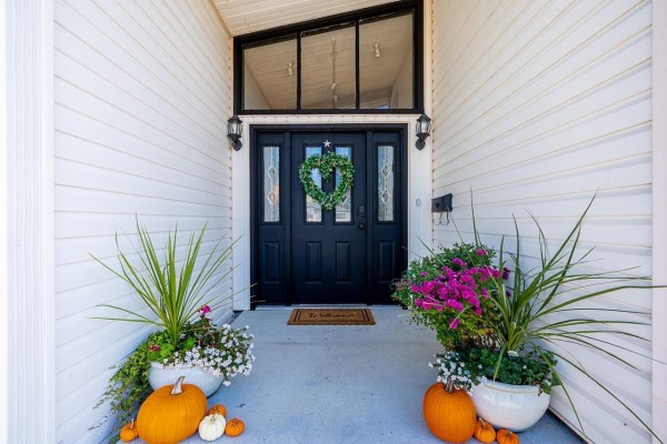 5846 180 Street, Surrey, BC V3S4L1 Photo 3