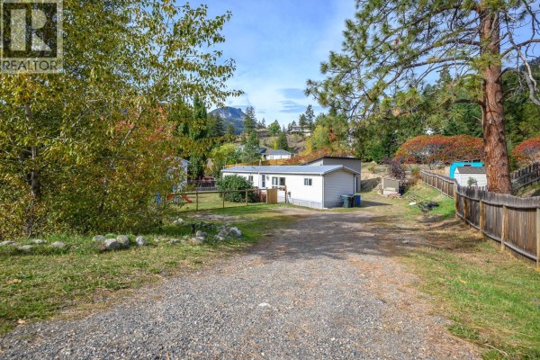 Workshop - 5846 Jen Sherri Place, Falkland, BC V0E1W0 Photo 2