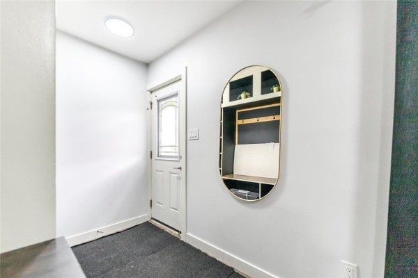 Primary Bedroom - 585 Deniset Street, Winnipeg, MB R2J0P2 Photo 4