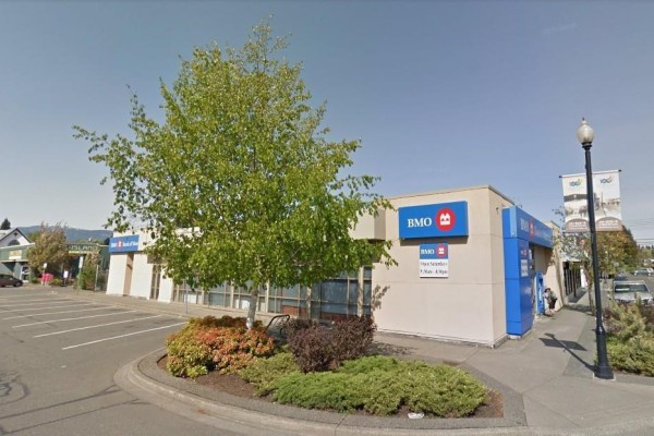 585 England Ave, Courtenay, BC V9N2N2 Photo 3