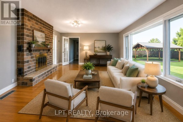 585 Mapleview Drive E, Barrie, ON, photo 3