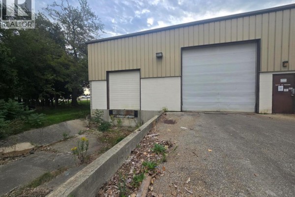 585 Riverview Drive, Chatham, ON N7M5J5 Photo 4