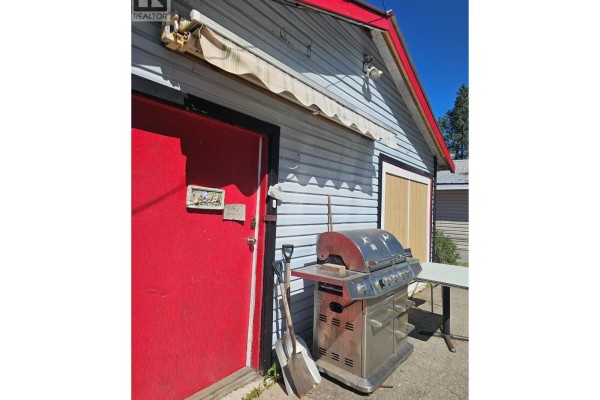 Other - 5851 33 Highway, Beaverdell, BC V0H1A0 Photo 5