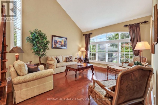 5851 Gladewoods Place, Ottawa, ON K1W1G6 Photo 5