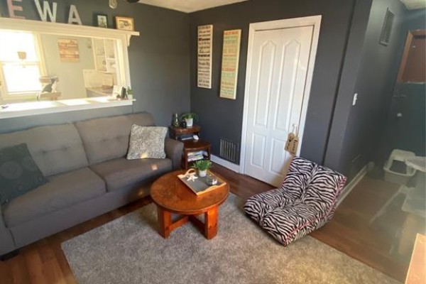 Bedroom - 5858 Wyandotte Street East Unit# Upper Front, Windsor, ON N8S1M8 Photo 4