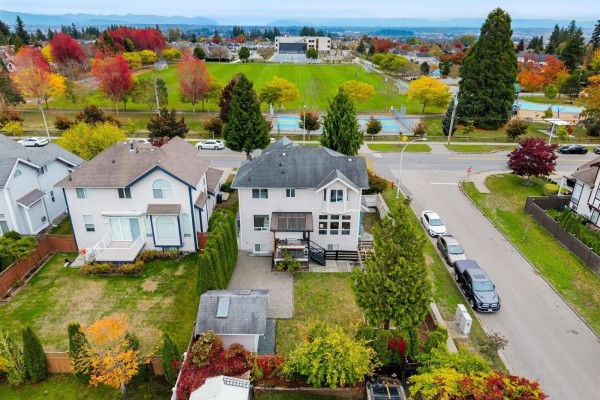 5859 146 Street, Surrey, BC V3S2Z8 Photo 3