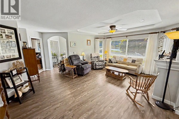 Laundry room - 586 Hampstead St, Parksville, BC V9P2T7 Photo 2