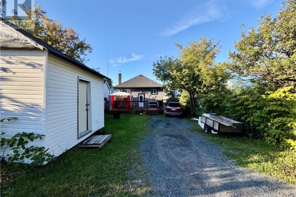 Laundry room - 587 Elm Street, Greater Sudbury, ON P3C1W7 Photo 2